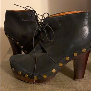 Marc Jacobs Short Lade Up Boot